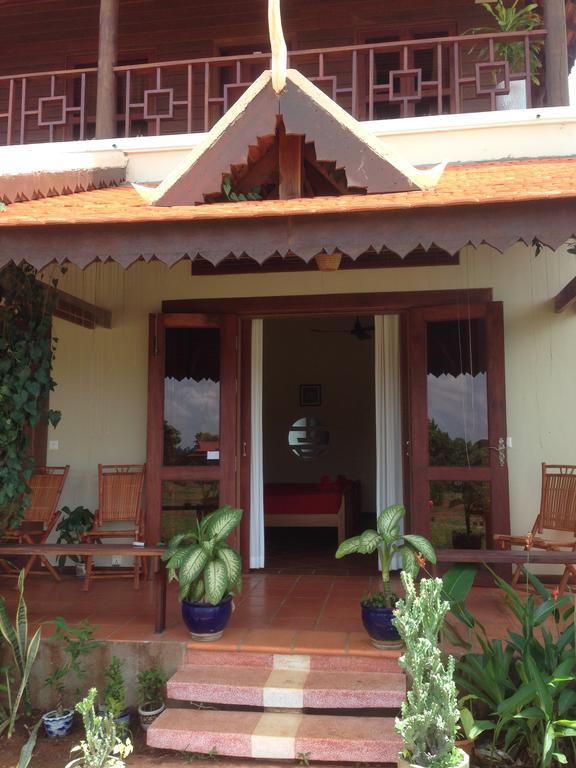 Green Plateau Lodge Banlung Room photo